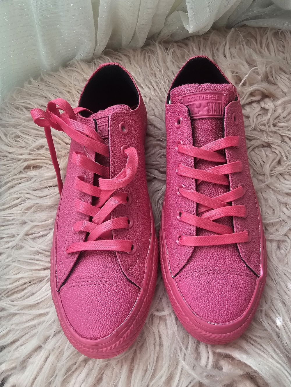 Converse Women's Hot Pink Low Top Sneakers